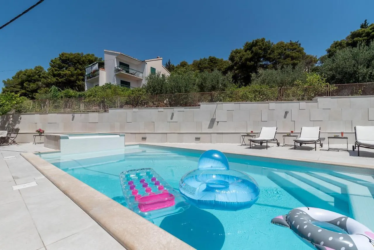 Apartment Sara Trogir