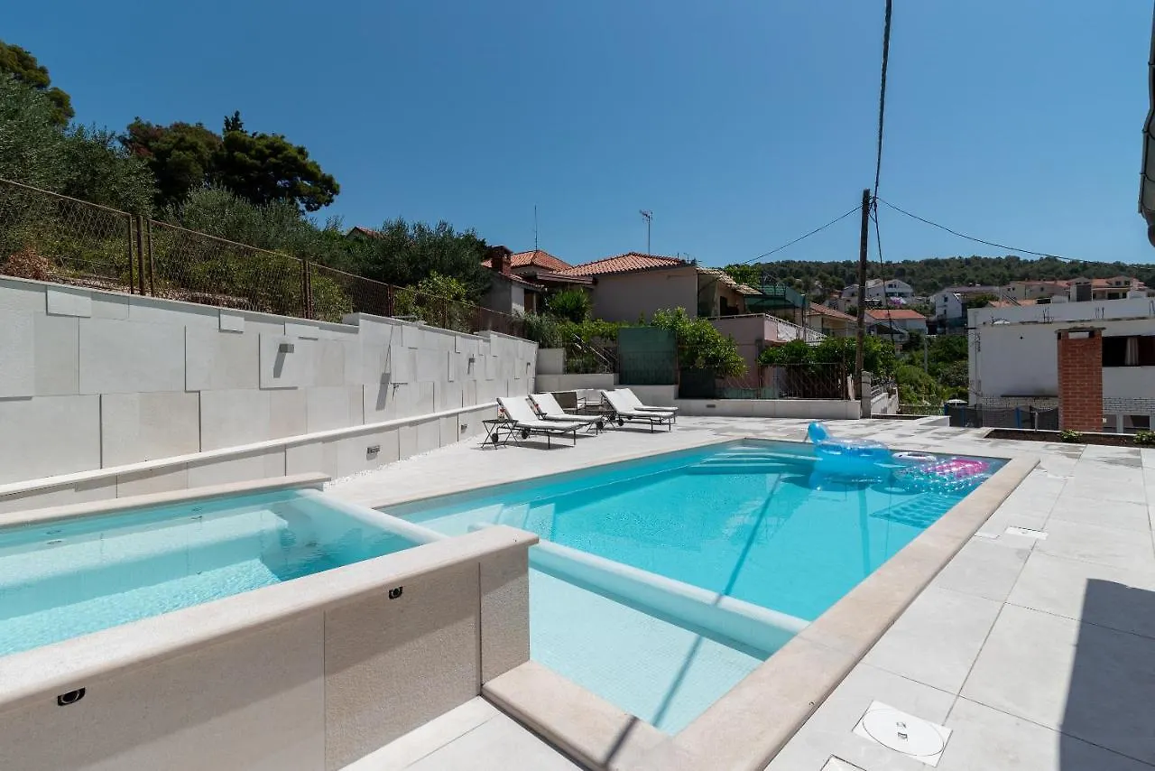 Apartment Sara Trogir 0*,  Croatia